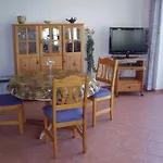 In 80-142 Nyaraló *